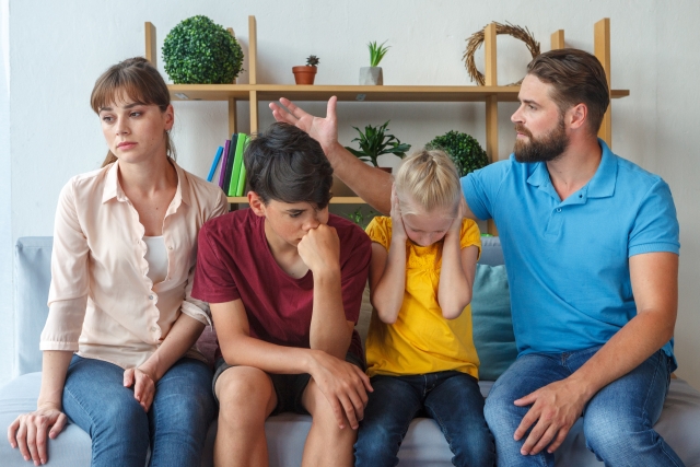 子どもの前で夫婦喧嘩が本当にヤバかった 子どもに与えてしまった５つの影響 Miwコラム